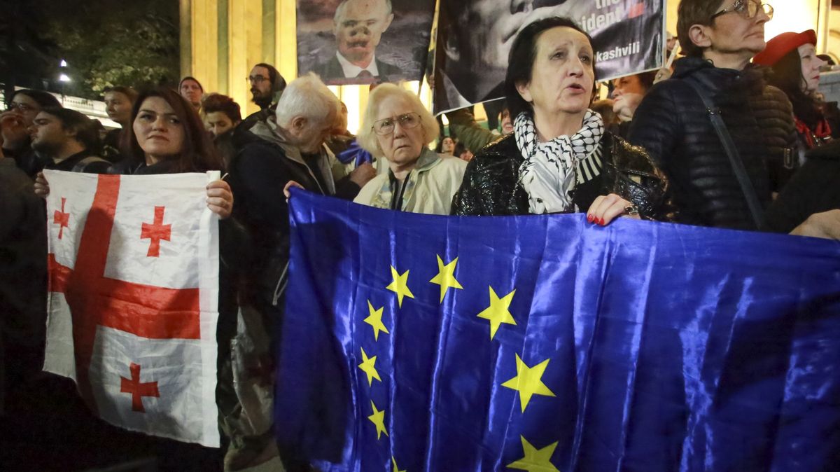 „Strach byl patrný.“ Volby v Gruzii nebyly spravedlivé, říká analytik