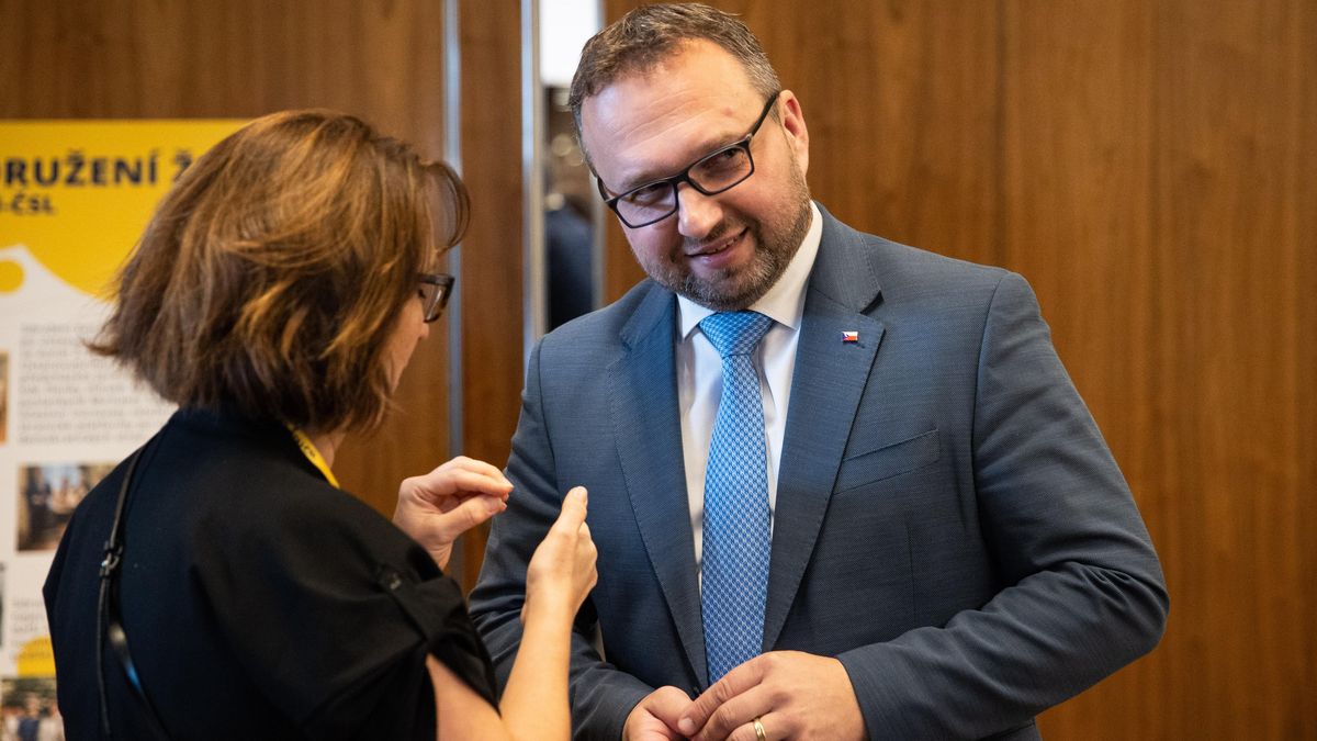 Jurečka: V 67 letech začnou lidé odcházet do penze až v roce 2056