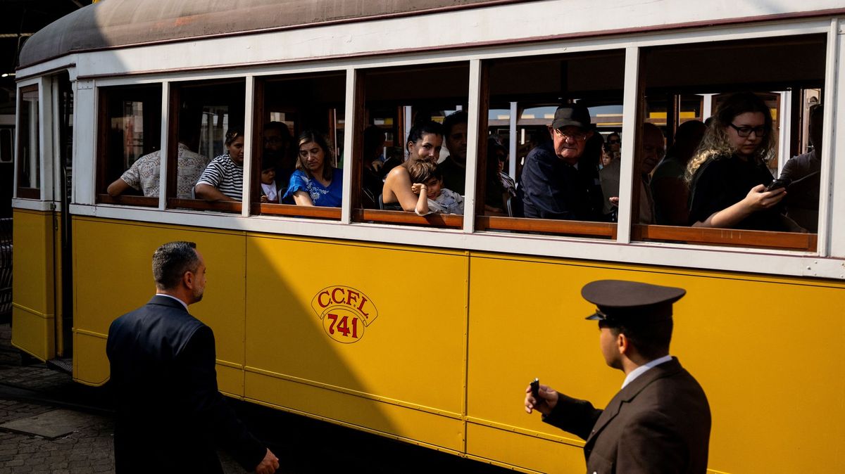 Fotky z Lisabonu: Tramvaj už není pro nás, zlobí se místní