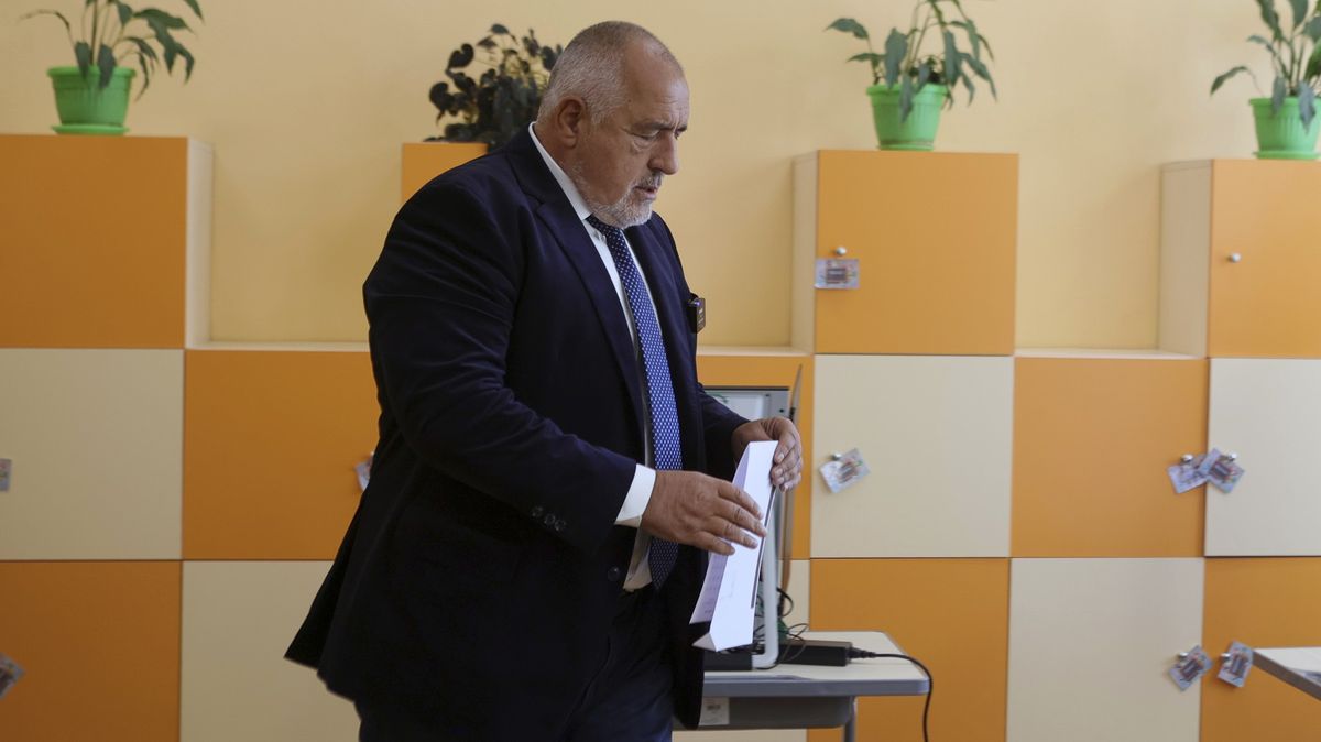 V bulharských volbách podle předběžných výsledků zvítězila konzervativní GERB