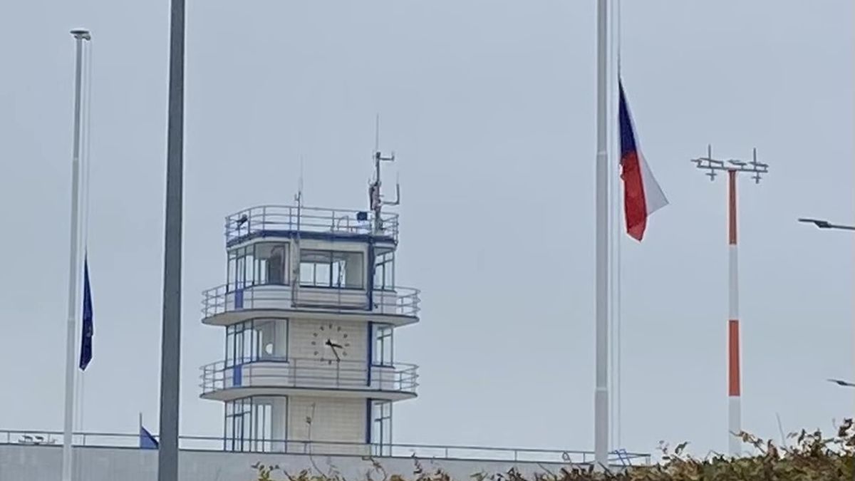 „Tradice byla přemožena.“ Poslechněte si, jak se loučil pilot posledního letu ČSA
