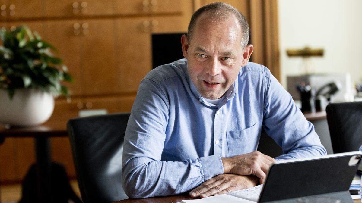 Kulhánek předloží přepracovaný návrh reformy antimonopolního úřadu