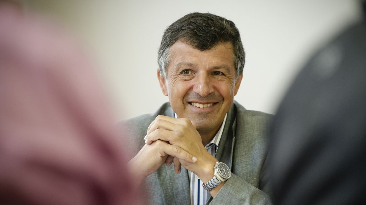 Zemřel bývalý europoslanec za ODS a hradecký primátor Vlasák