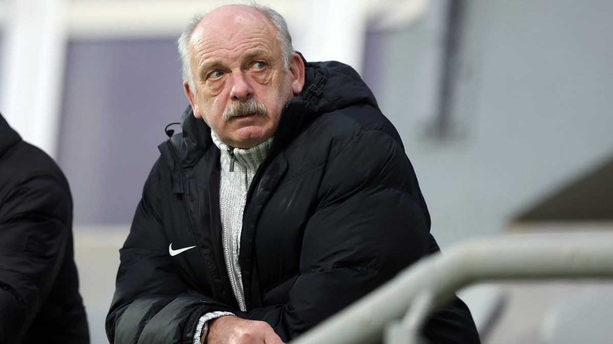 Dostat Albánce pod tlak, donutit je dělat chyby, radí internacionál Levý