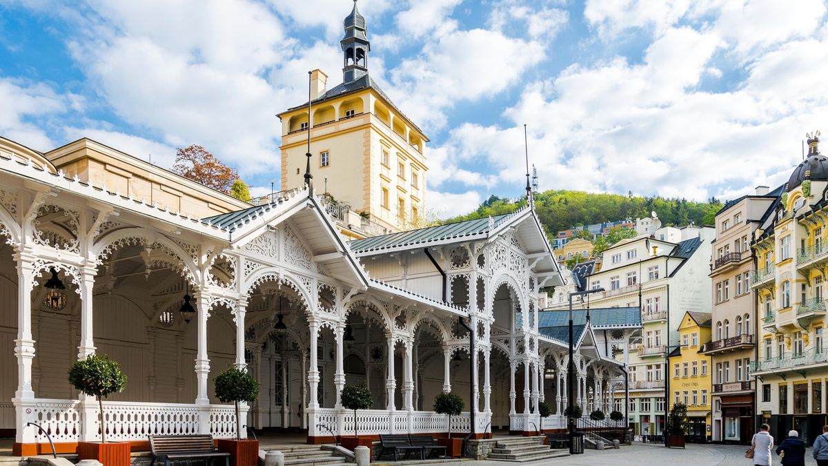 Karlovy Vary: Úchvatné město filmů, oplatek a léčivých pramenů