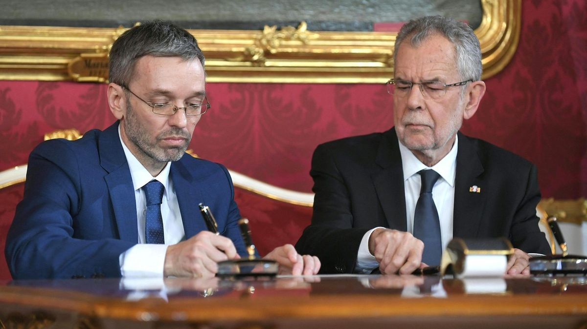 Trumpovská „pevnost Rakousko“ chce moc. Prezident jí chce zabránit