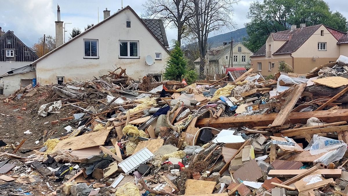Co voda vzala a co lidi naučila. „Aby všichni drželi spolu i po povodních.“