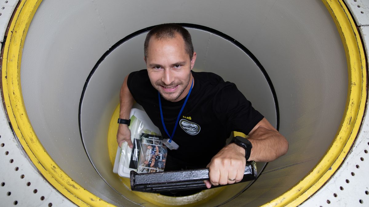 Vláda schválila misi českého astronauta, náklady dvě miliardy rozloží do tří let