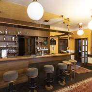 Posledního půl roku je hotel uzavřen a čeká na nového nájemce, či majitele. 