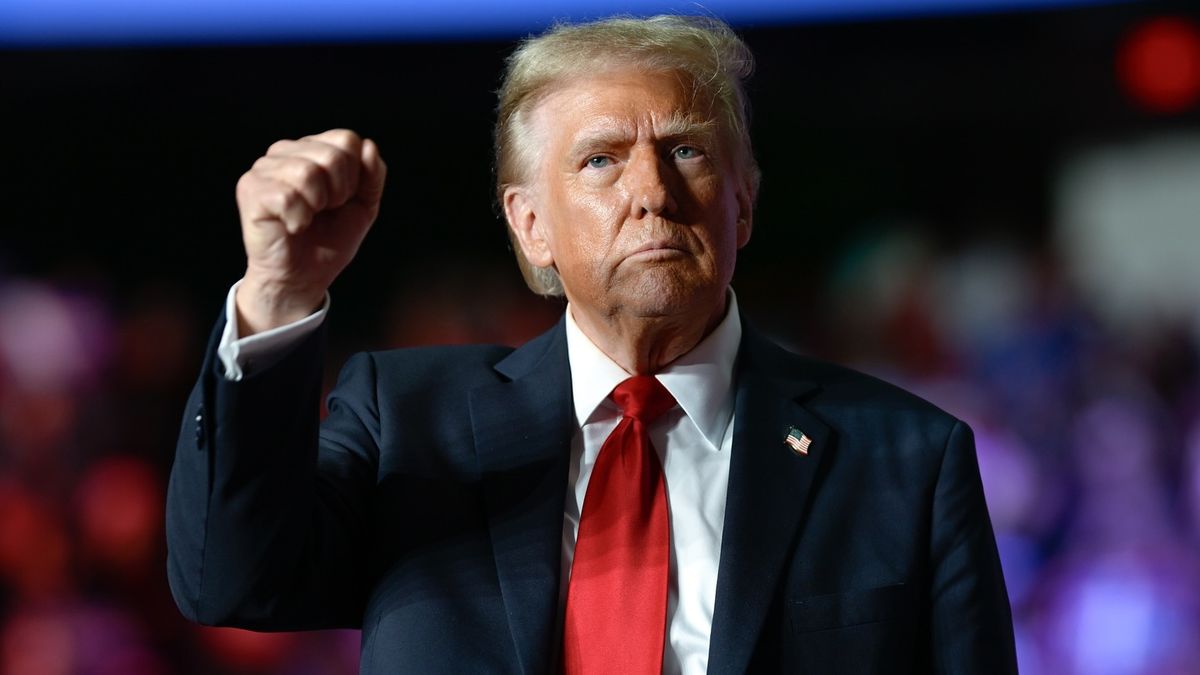 Trumpova čistka nabírá obrátky. Vyhazov dostávají tisíce lidí ve zkušební době