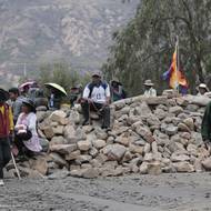 V pátek Moralesovi příznivci podle vlády obsadili tři kasárny a zmocnili se podle ní i zbraní. Vláda ale jmenovala jen jednu posádku, kde se to podle ní stalo. 

(Parotani, 31. října 2024.)