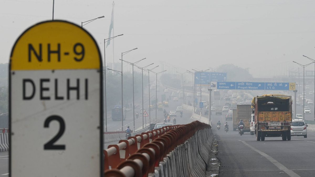 Dillí zahalil jedovatý smog. Kvalita ovzduší klesla na kritickou úroveň