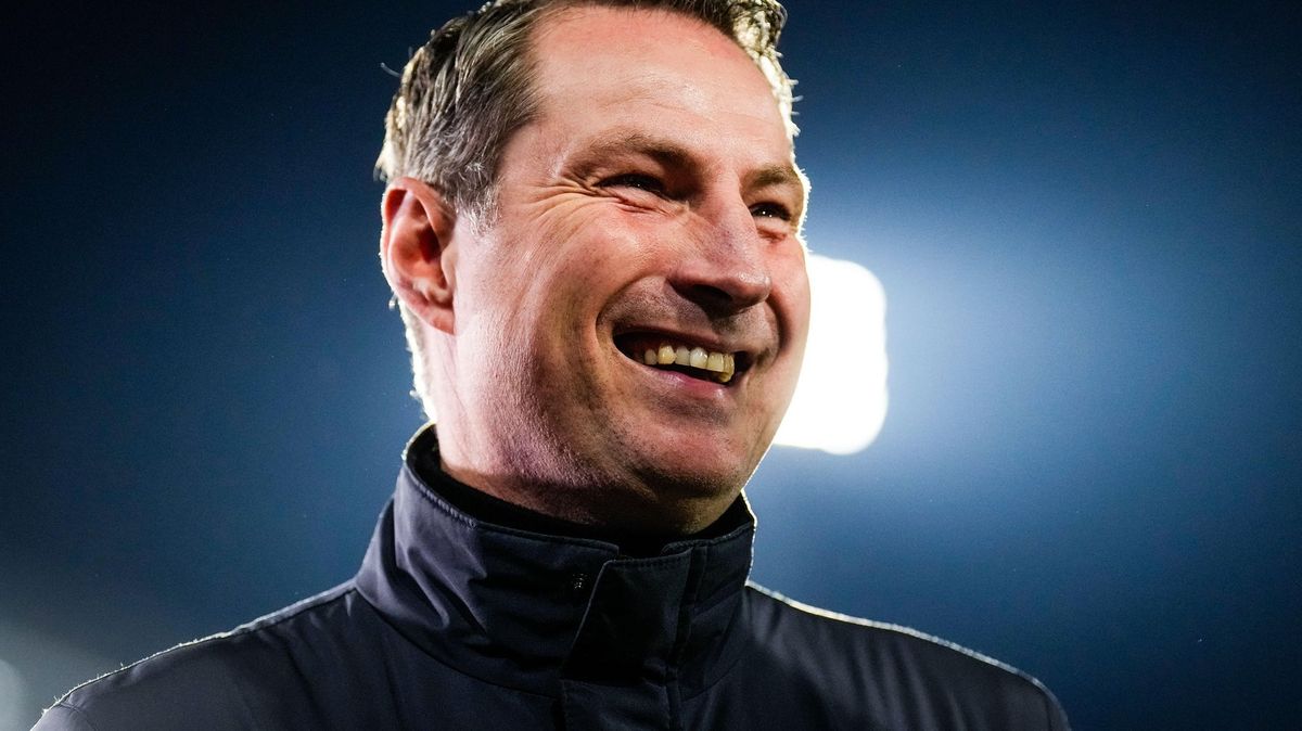 Priske mění Feyenoord jako Spartu. „Zahodil kolečko, ale získal respekt“