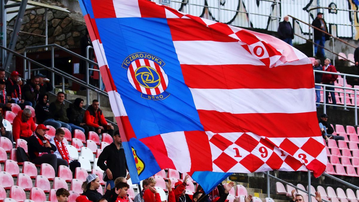 Vyhnat kuny a vrátit fotbalu lesk. Jak se brněnský klub ocitl na dně