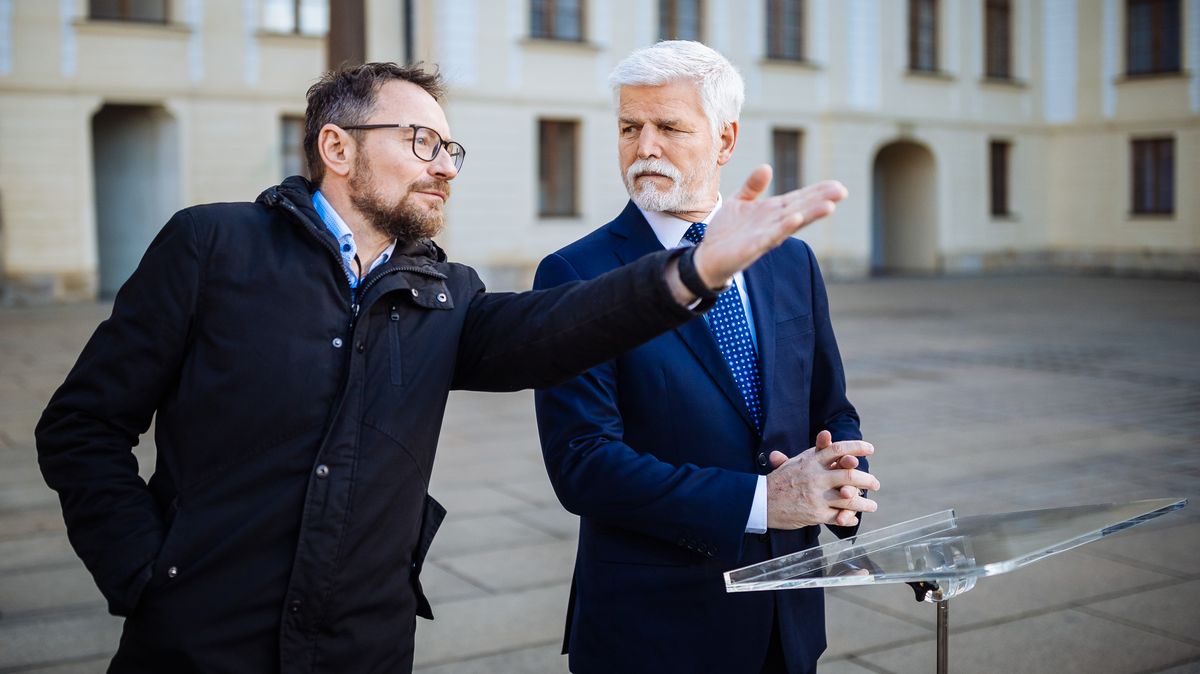 Šéf hradní komunikace, Šmuclerová nebo Železný? Kdo může nahradit Součka