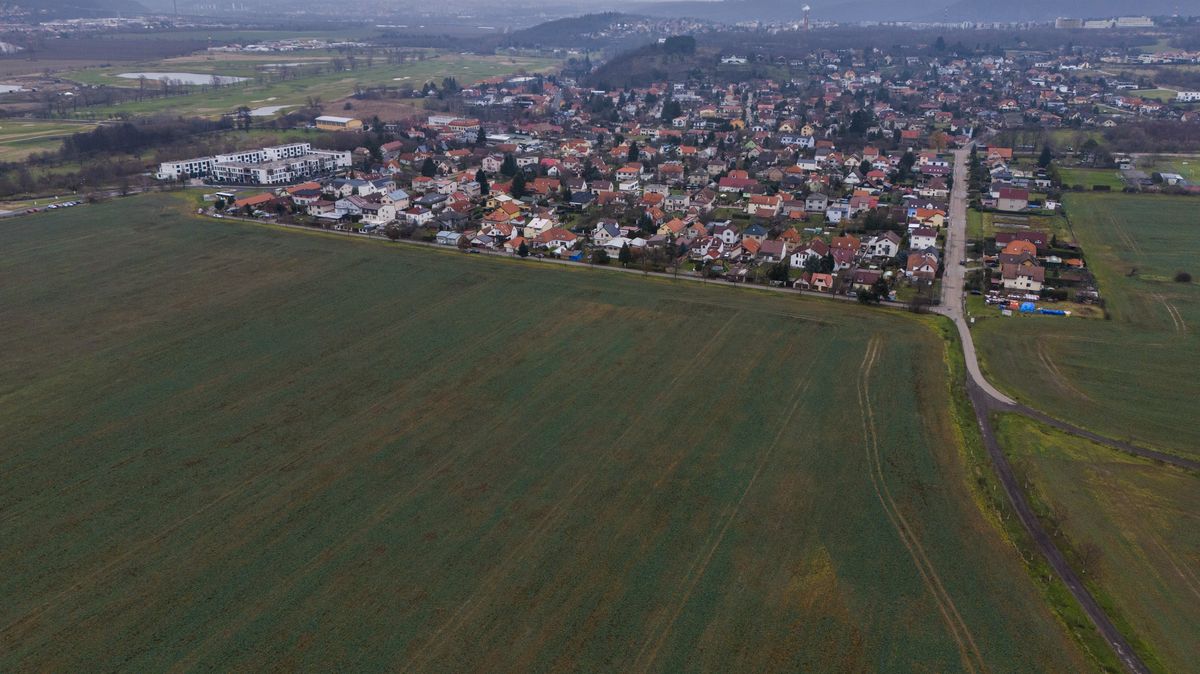 Lidé v referendu odmítli masivní výstavbu, která měla jejich ves zdvojnásobit