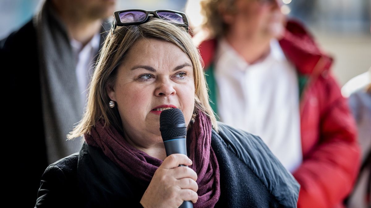 Zastupitelé Prahy 5 odvolali celou radu městské části