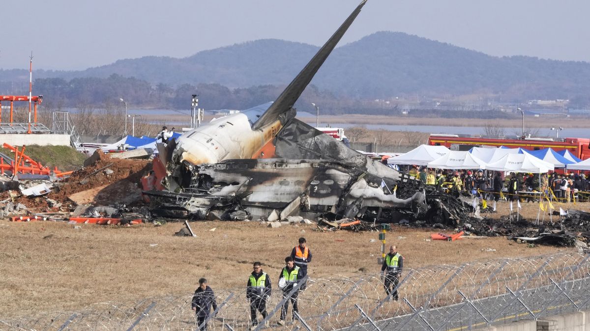 Problém nebyl jen podvozek, říká pilot o boeingu, který vybuchl po srážce se zdí