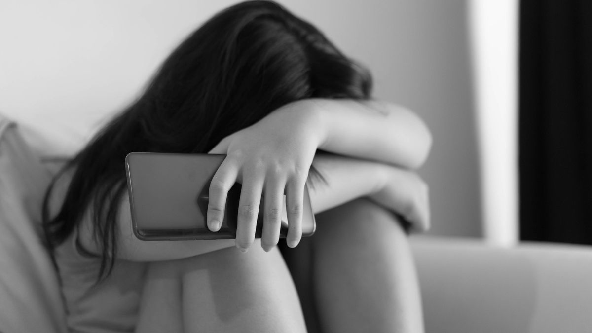 Kyberšikana i sexting: Před rizikem světa sítí musí děti varovat hlavně rodiče