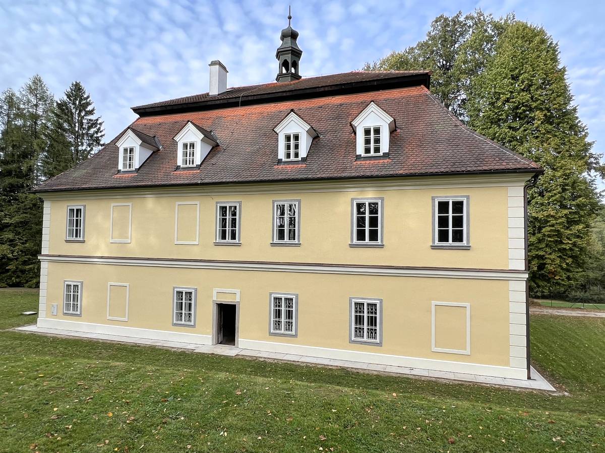 Cenu v kategorii Záchrana památky získala rekonstrukce zámečku Terezínov v Albeři u Nové Bystřice.