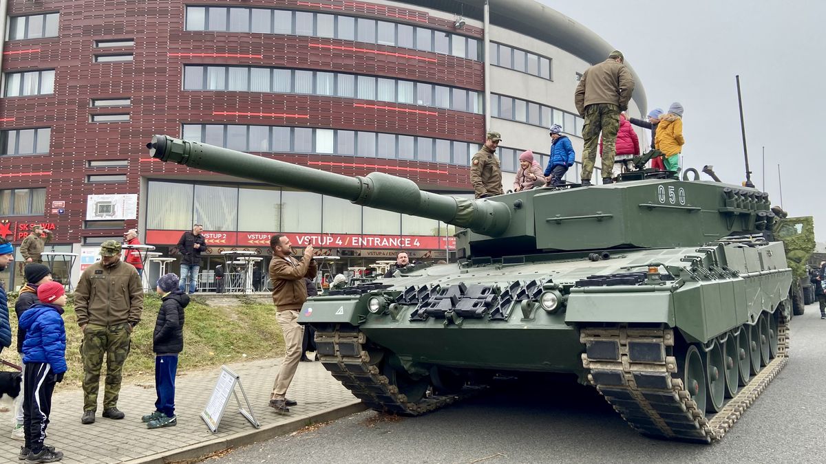 Obrana uzavřela smlouvu na nákup 14 tanků Leopard 2A4 za čtyři miliardy