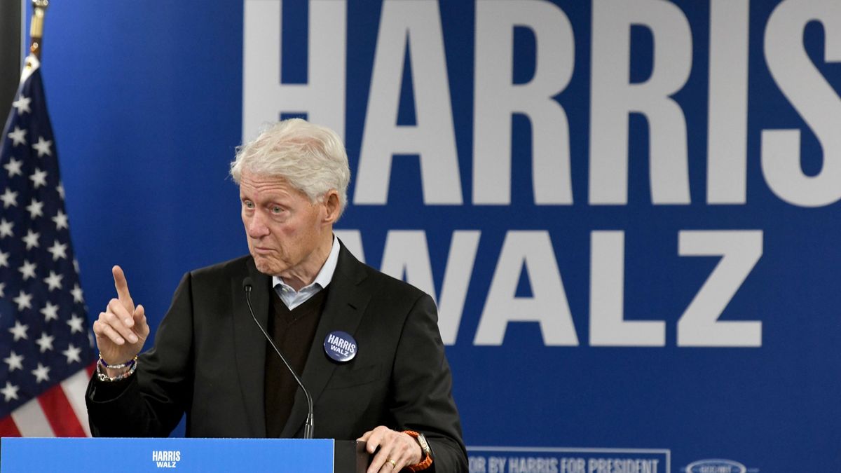 Harrisová nasadila těžké váhy. Clinton agituje kvůli vnoučatům