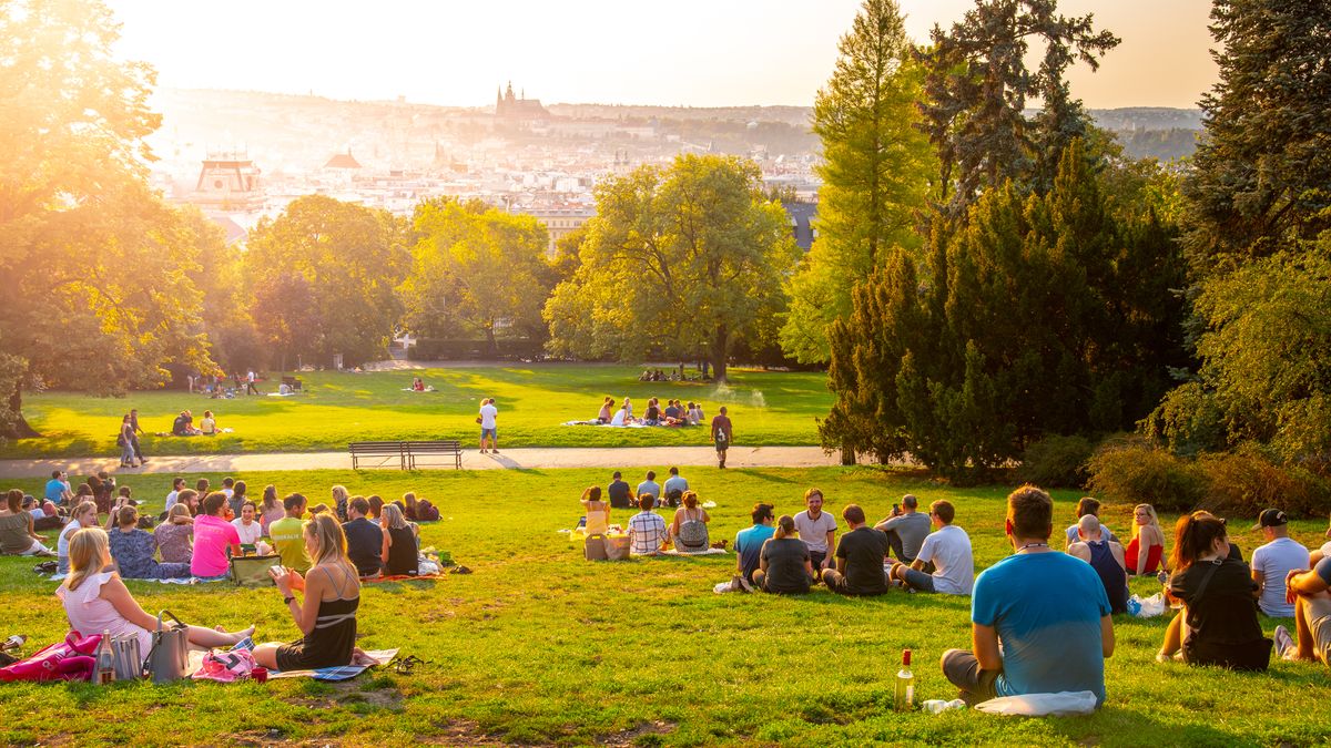 Park spjatý s historií Vinohrad i spartakiád. Čím vším lákají Riegrovy sady?
