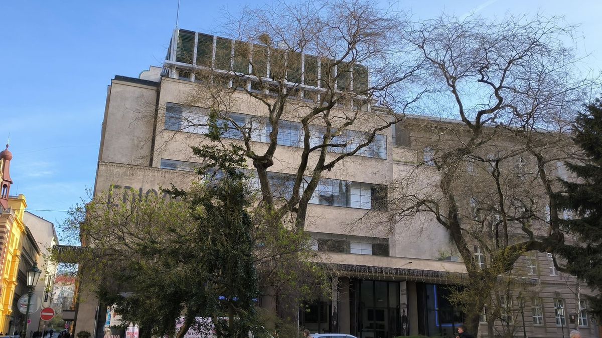 Deset let od pádu kampeličky WPB Capital vyhlásil soud její úpadek