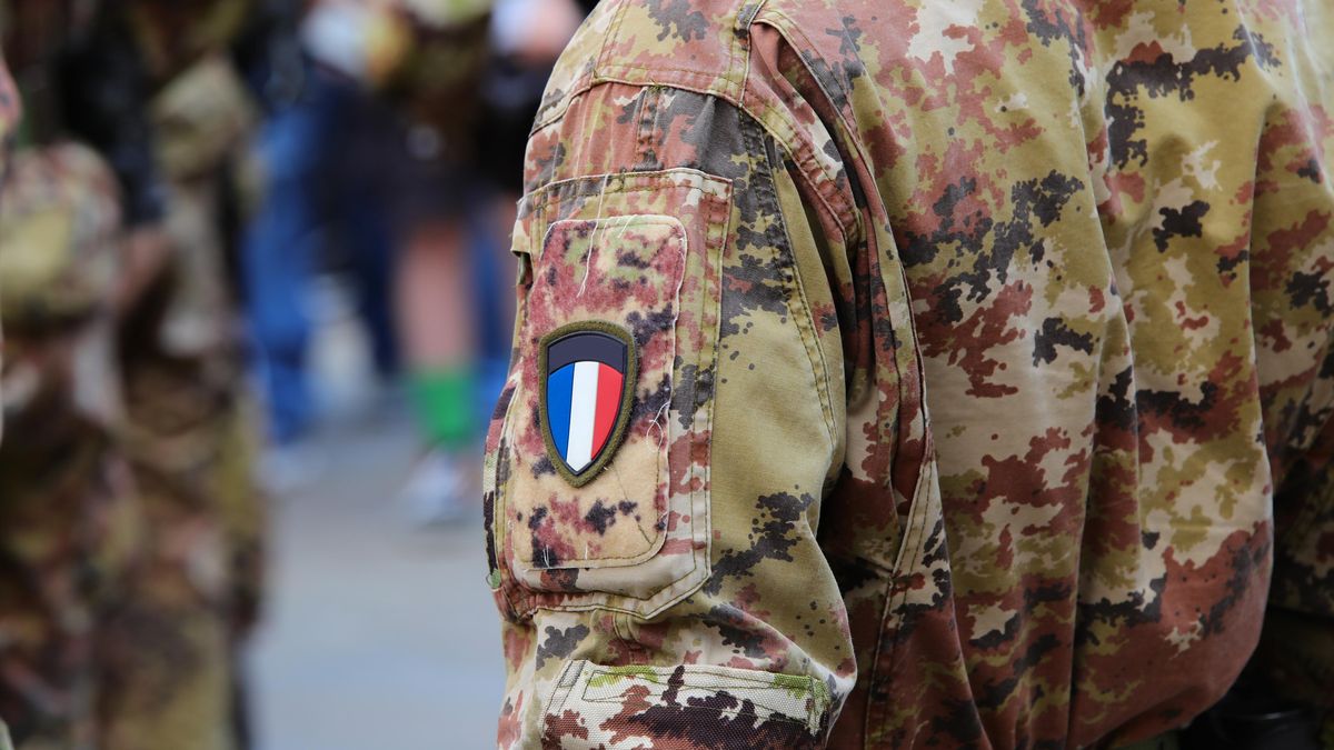 Francouzští vojáci budou muset odejít z Pobřeží slonoviny a Senegalu