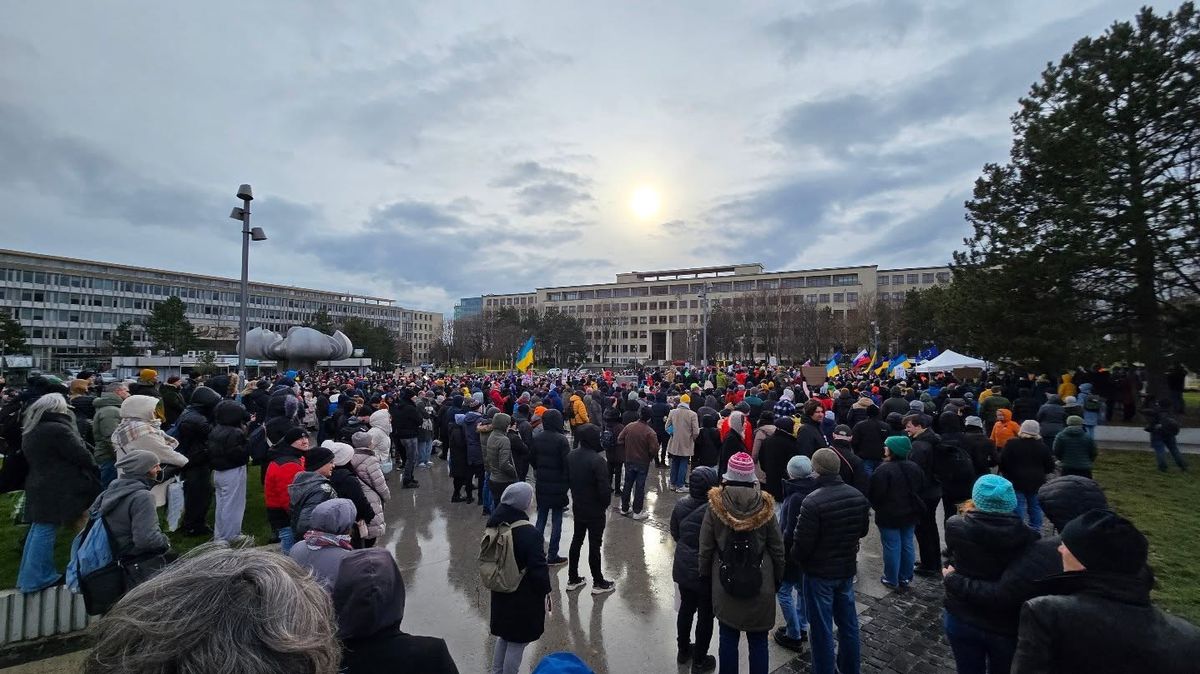 Robert Fico straší Majdanem. Co se děje na Slovensku?