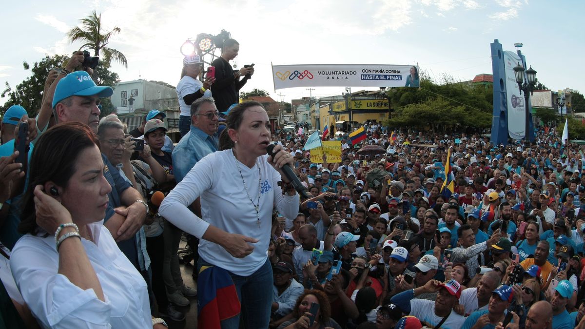 Mučedníci, nebo apatie. Venezuelané vzhlížejí k „Železné lady“. A k Trumpovi