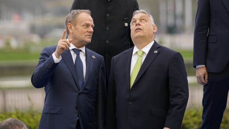 Realita Visegrádu. „Vztahy jsou na dně,“ obul se Orbán do „duhových“ Poláků