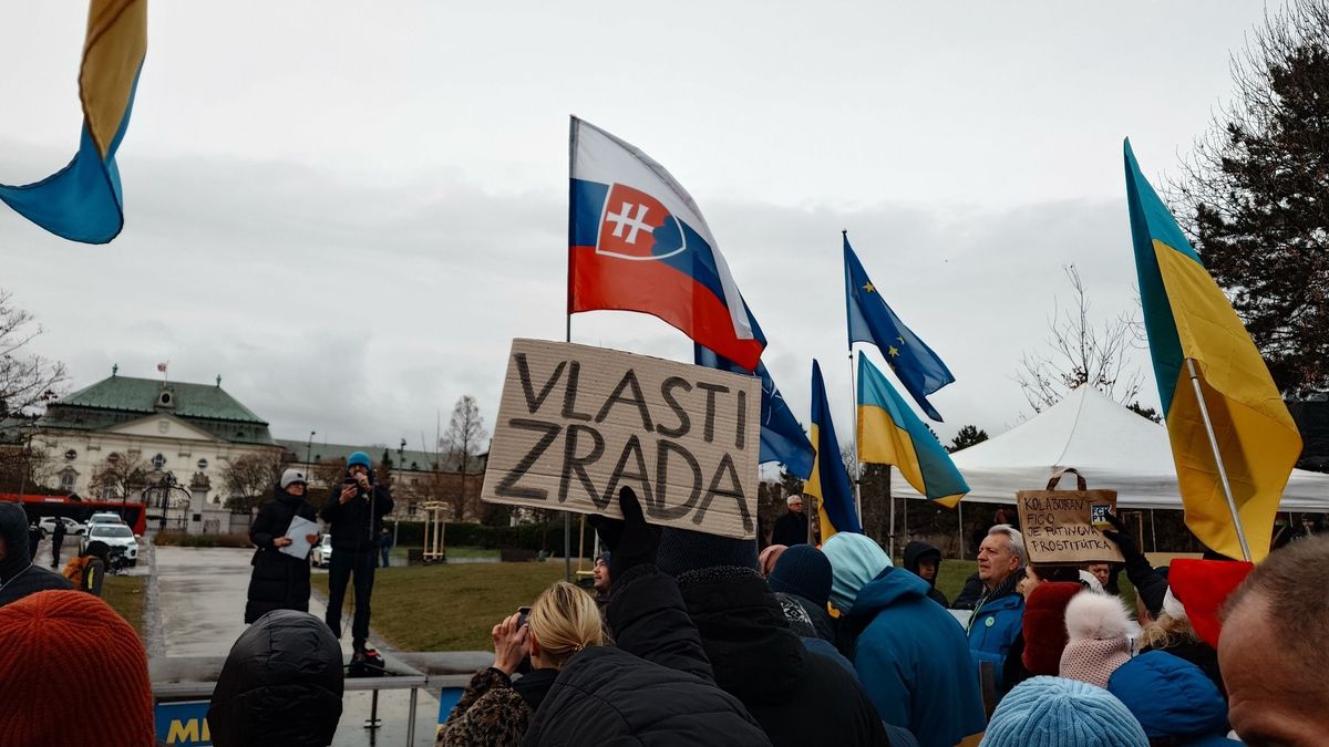 Spravedlivý mír na Ukrajině musí vyhovovat oběma stranám, řekl Fico