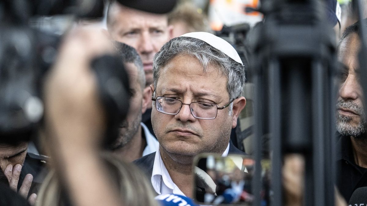 Izraelský policista ignoroval násilí osadníků. Aby se zavděčil ministrovi
