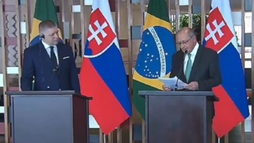 Video: Fica v Brazílii přivítali jako premiéra Jugoslávie