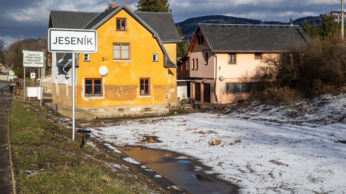 Jeseníky bez turistů po povodních? Slevy i 10 tisíc pro rodinu je zvedly na nohy