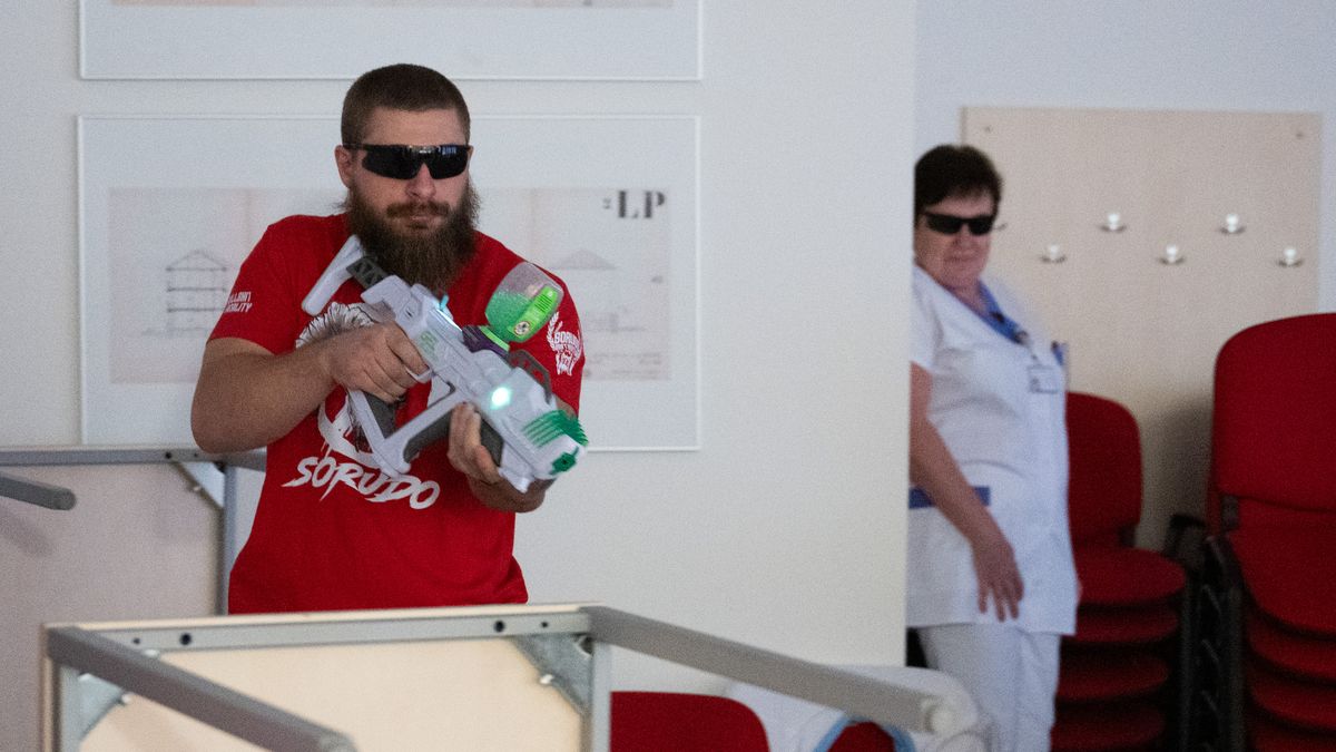 Fotky: „Kdo stál u dveří je mrtvej!“ Nemocnice cvičila obranu proti střelci