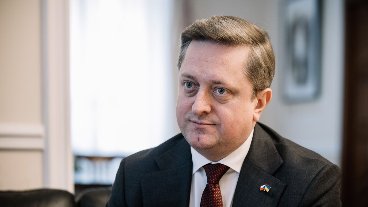 Ukrajinský velvyslanec: Okamurova slova jsou nedůstojná a nepřijatelná