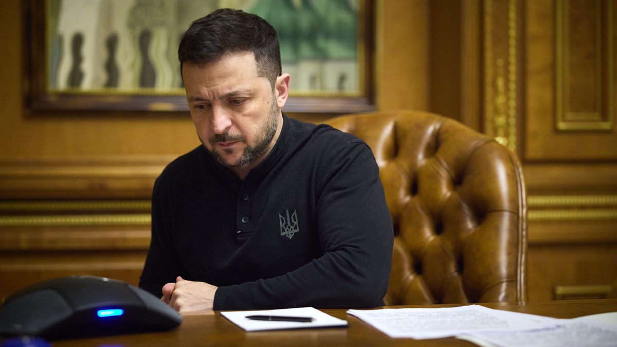 Ukrajina s vyhlídkou na Trumpa u moci zpomalila tempo, kterým pálí na Rusko