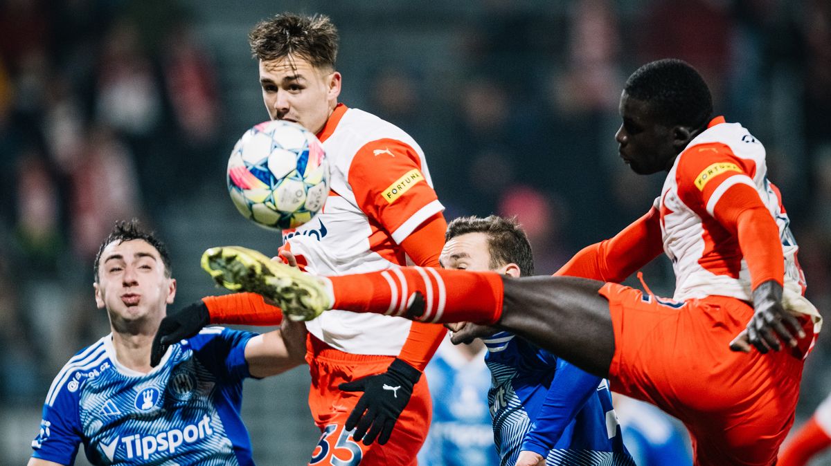Nejdražší odchod v historii ligy. Malick Diouf míří ze Slavie do West Hamu