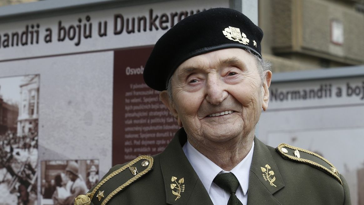 Když se Tichá noc změnila ve válečné peklo. Příběh veterána od Tobruku a Dunkerque