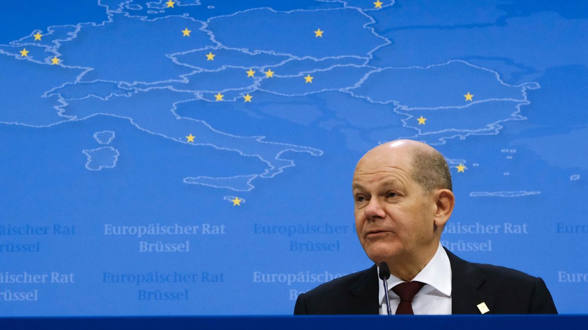 Komentář: Ve stínu války a recese. Kdo vyléčí nemocného muže Evropy?