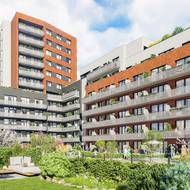 Central Group chystá také Bytový projekt Harfa Living v Praze 9, který vznikl jako reakce na stagnaci na bytovém trhu v minulých dvou letech. Díky sníženému standardu v tomto projektu firma prodávala nemovitosti za nižší než tržní průměrnou cenu novostaveb. Ve čtyřech bytových domech vznikne okolo 700 bytů.