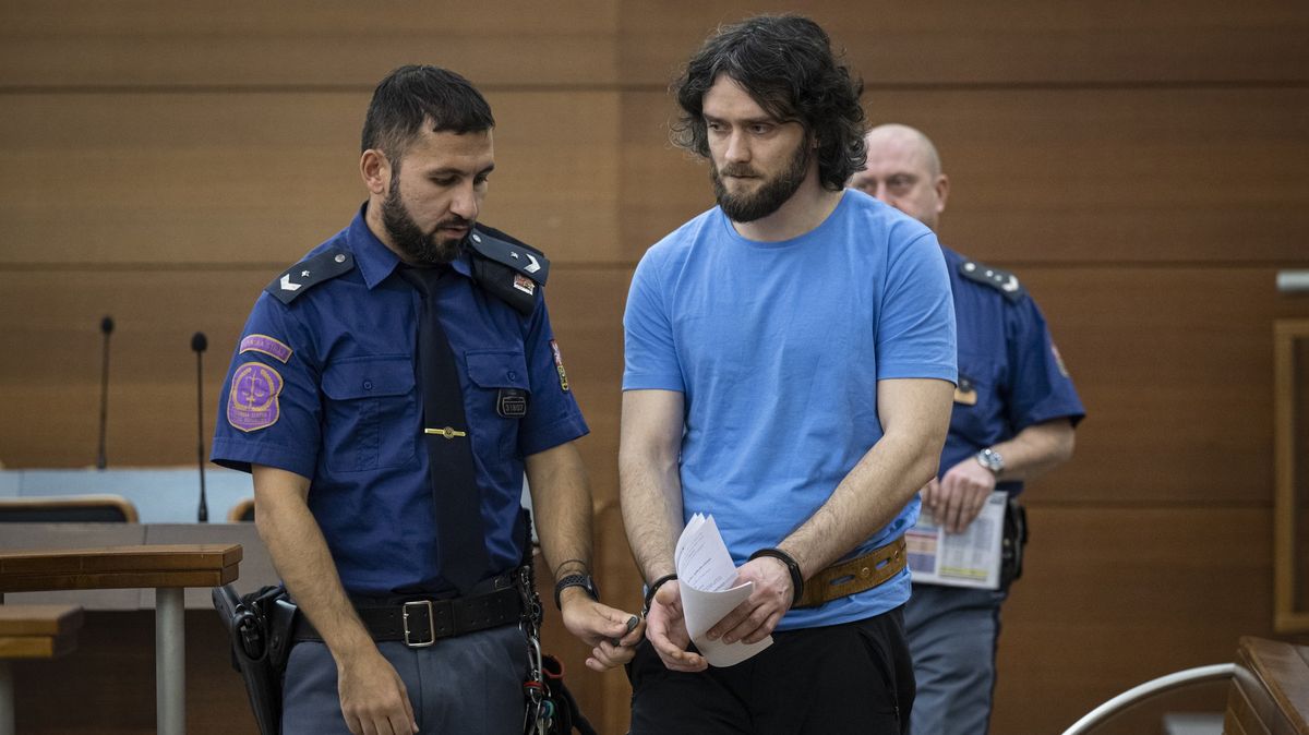 Za zapálení baru v Liberci uložil soud obžalovanému muži 18 let vězení