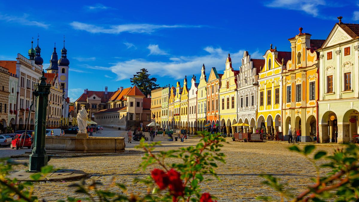 Telč jako památka UNESCO. Objevte, co skrývá Jezerní růže