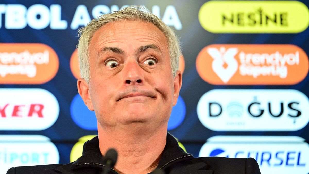 Mourinho pobláznil Turecko. Ale panikaří, důvěra se vytrácí, říká novinář