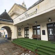 Proměna interiéru, která pozměnila původní půdorysy na současný stav, proběhla v 70. letech, kdy minulý režim rozhodl, že vila poslouží jako rekreační zařízení.