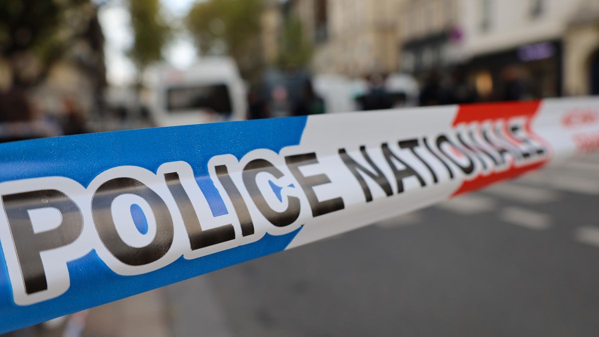 Policie ve Francii zastřelila muže. Alláhu akbar, křičel a hrozil maketou zbraně