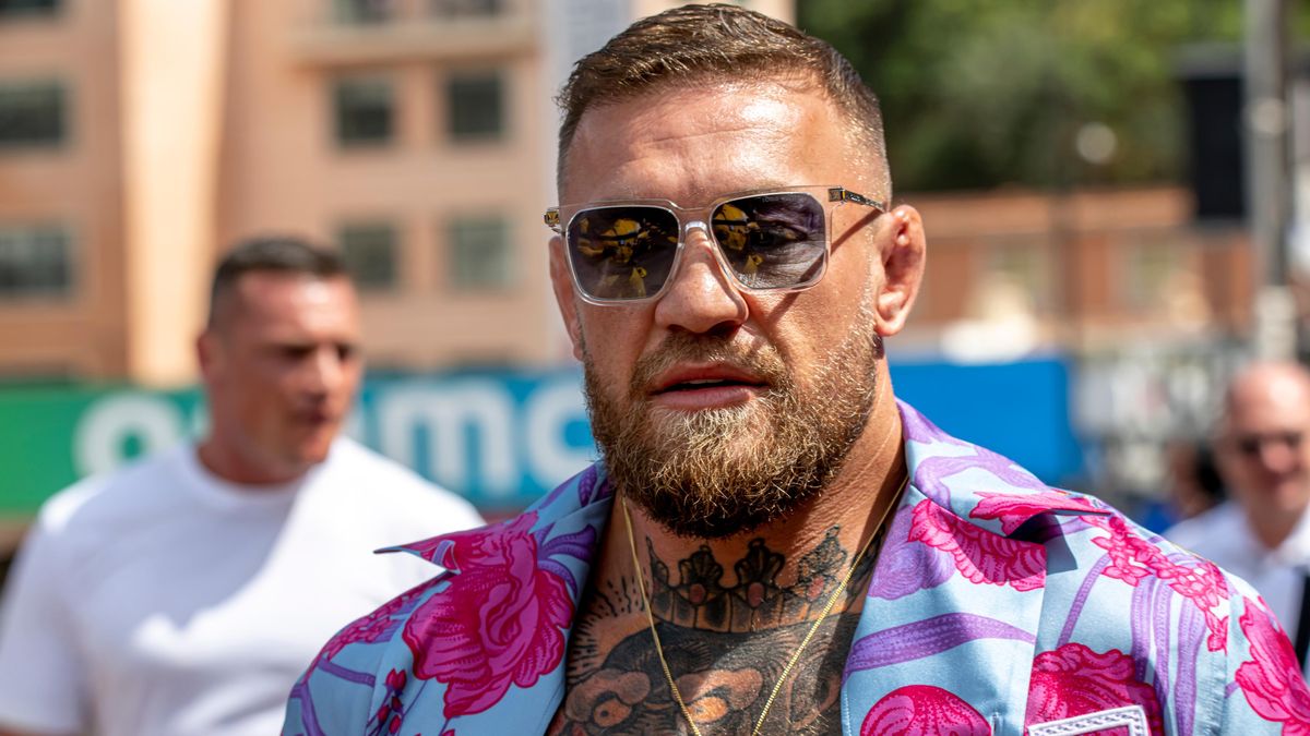 MMA zápasník Conor McGregor brutálně napadl ženu v hotelu, rozhodla porota