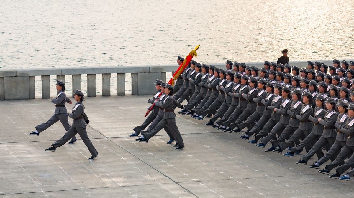 KLDR pohrozila odvetou za letecké cvičení Jižní Koreje se Spojenými státy